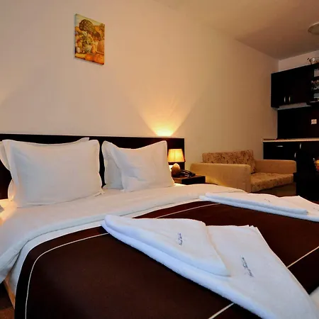 Maria-antoaneta Lägenhetshotell 4*