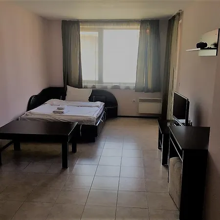 Lägenhetshotell Maria-antoaneta 4*